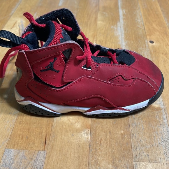 Toddler air Jordan true flight shoes - Picture 1 of 5